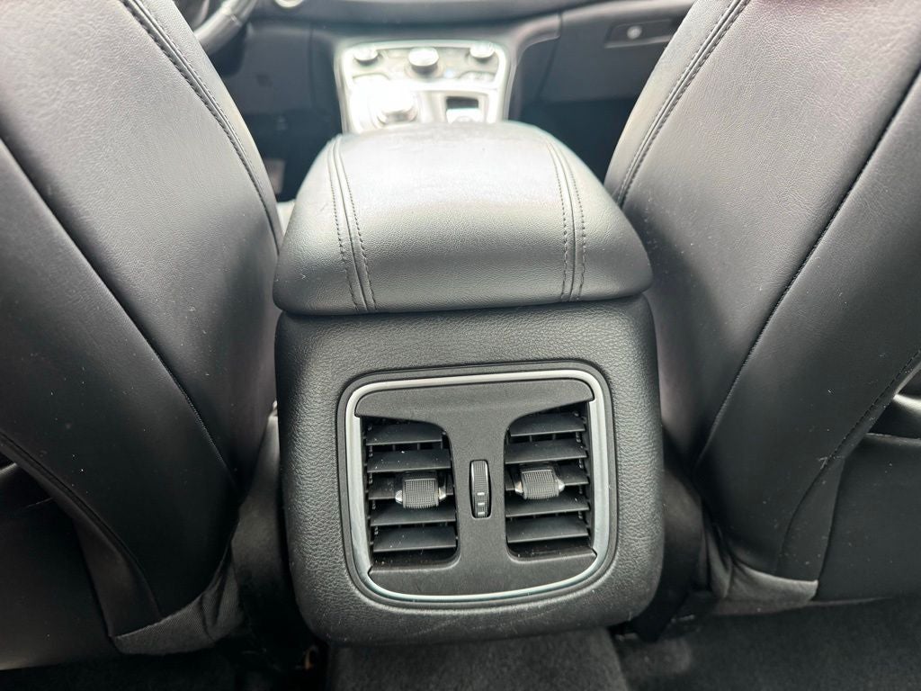 2017 Chrysler 200 Limited