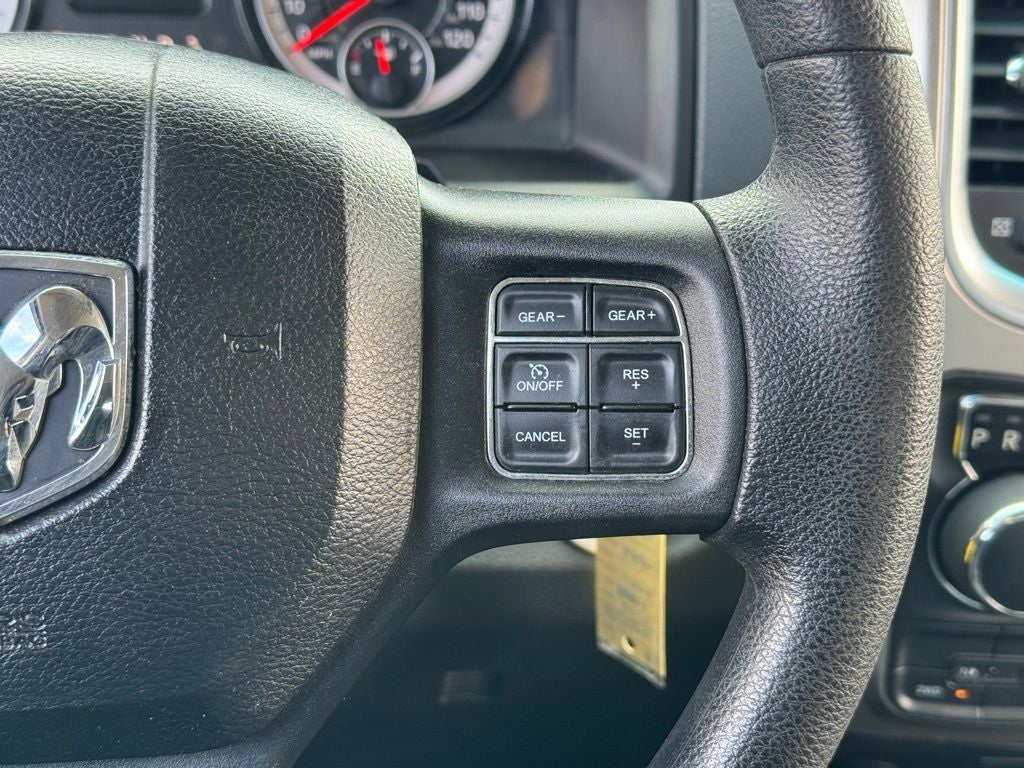 2017 RAM 1500 SLT