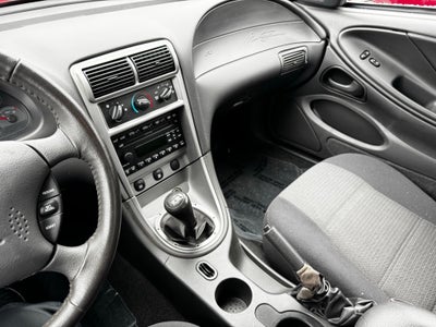 2003 Ford Mustang V6