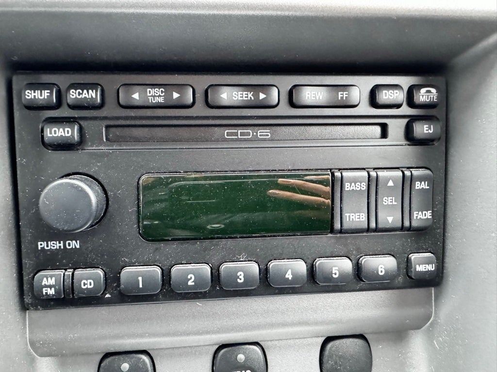 2003 Ford Mustang V6