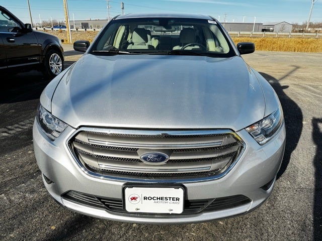 2018 Ford Taurus SE