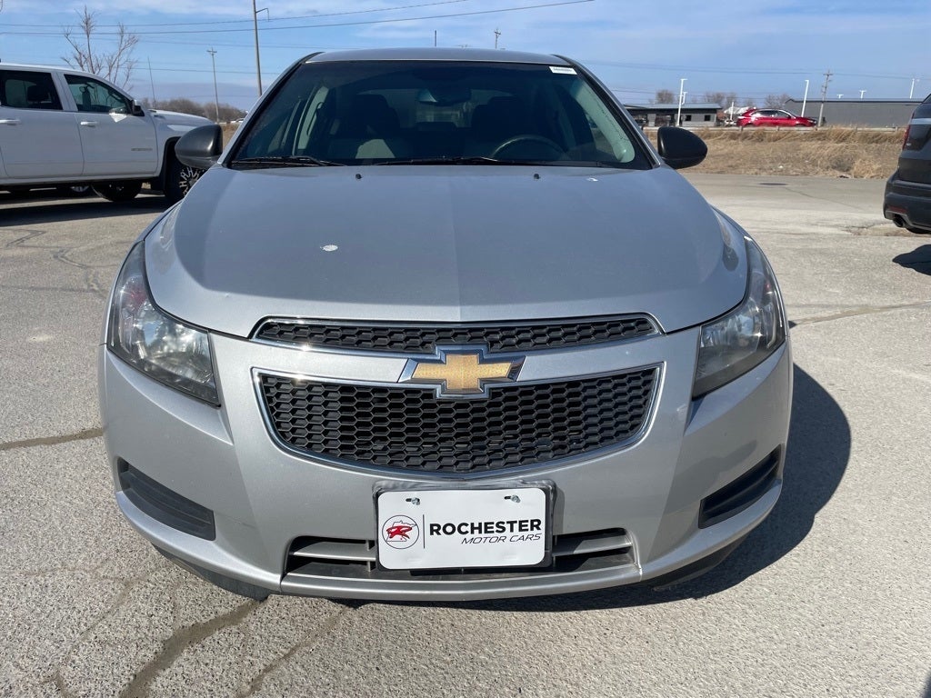 Used 2014 Chevrolet Cruze LS with VIN 1G1PA5SG8E7454314 for sale in Rochester, Minnesota