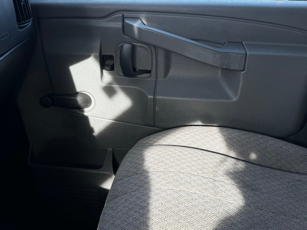 2016 Chevrolet Express 3500 Work Van Cutaway