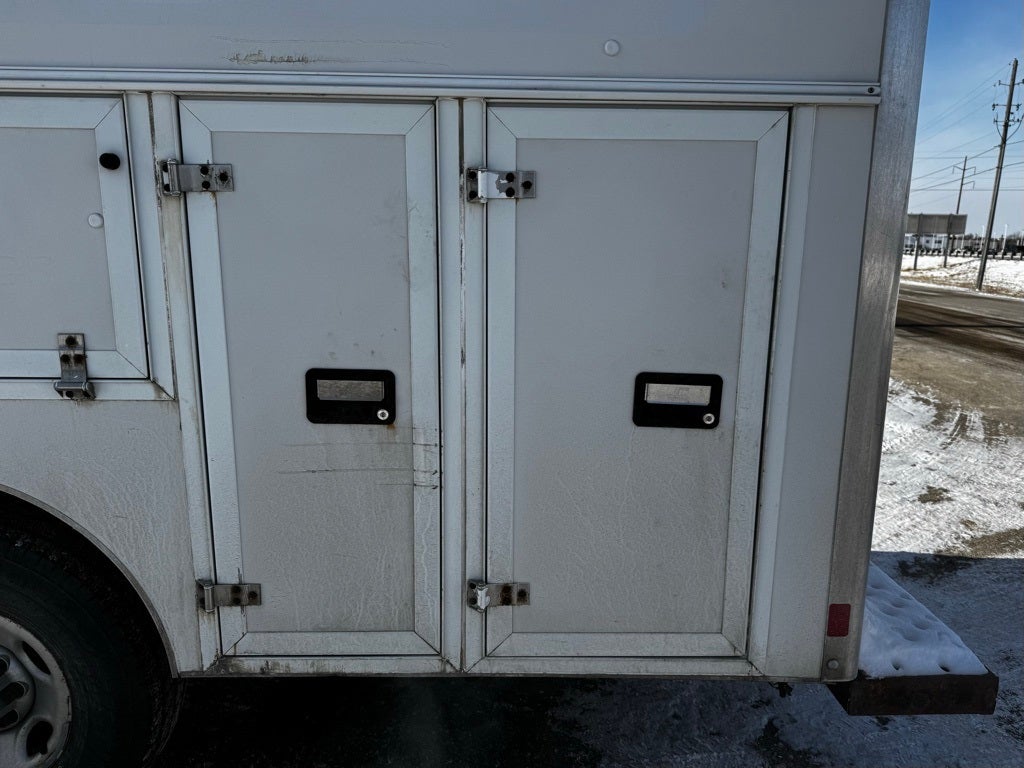 2016 Chevrolet Express 3500 Work Van Cutaway