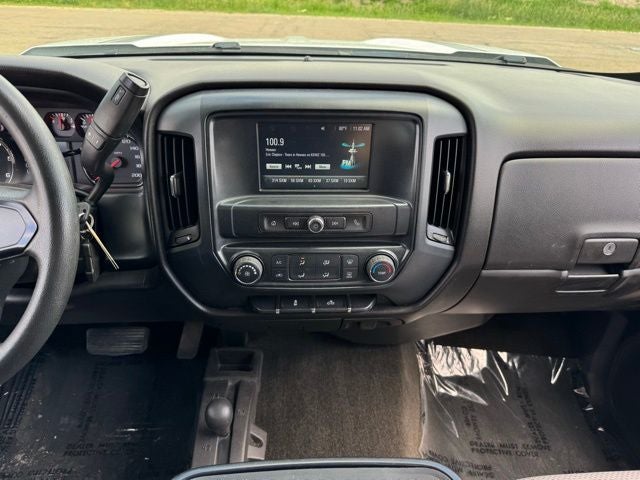 Used 2018 Chevrolet Silverado 1500 Custom with VIN 1GCVKPEH0JZ336798 for sale in Rochester, Minnesota