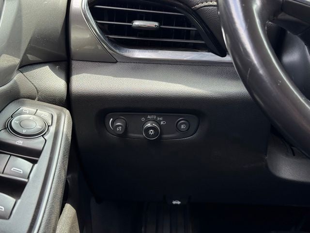 2018 Chevrolet Traverse LT Cloth w/1LT