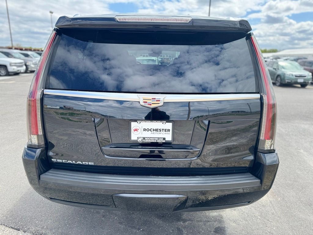 2016 Cadillac Escalade ESV Luxury
