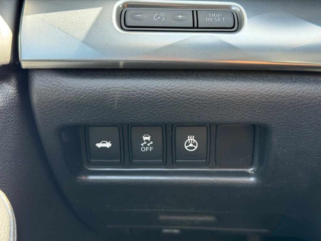 2016 Nissan Maxima SR