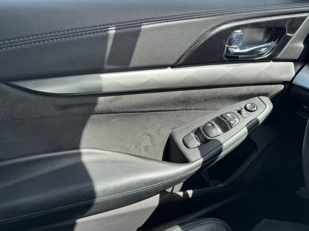 2016 Nissan Maxima SR
