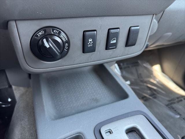 2012 Nissan Frontier Base