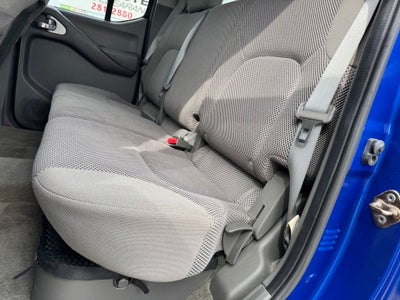 2012 Nissan Frontier Base