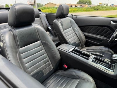 2010 Ford Mustang V6 Premium