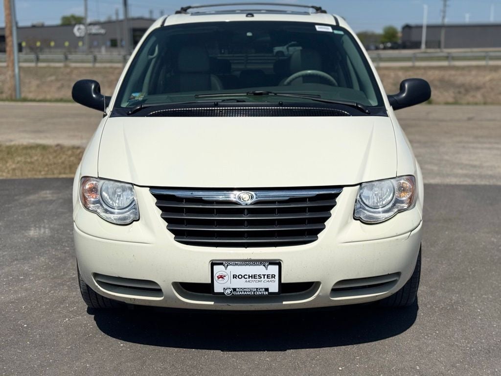 2007 Chrysler Town & Country Touring