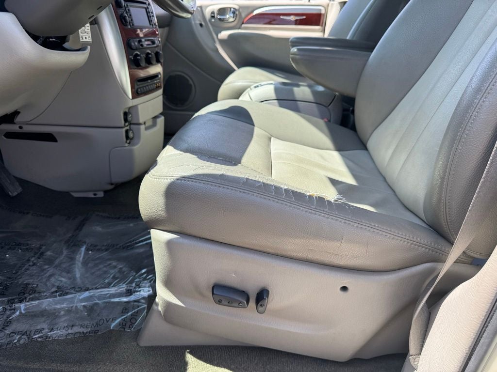 2007 Chrysler Town & Country Touring