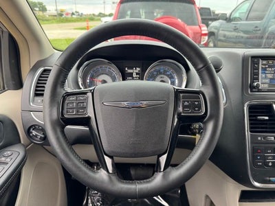 2014 Chrysler Town & Country Touring-L