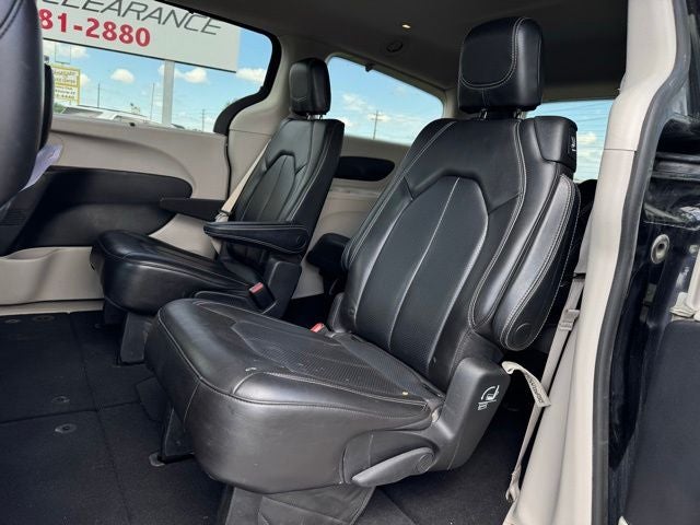 2020 Chrysler Voyager LXI