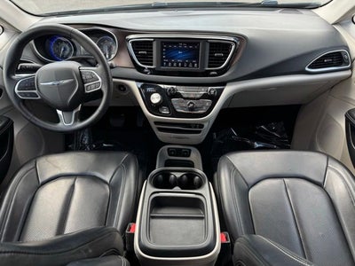 2020 Chrysler Voyager LXI