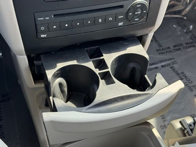 2013 Volkswagen Routan SE