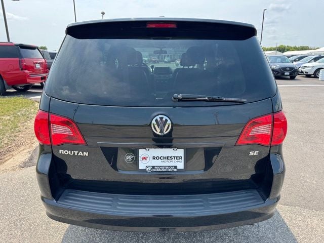 2013 Volkswagen Routan SE