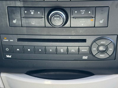 2010 Volkswagen Routan SEL