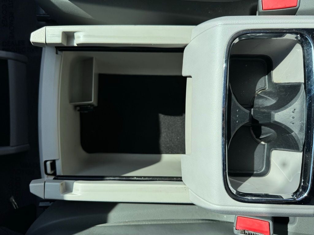 2010 Volkswagen Routan SEL