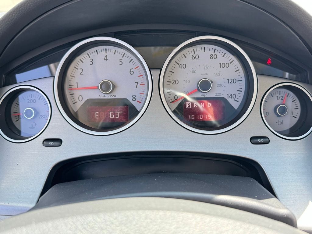 2010 Volkswagen Routan SEL