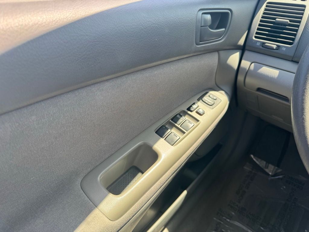 2003 Toyota Camry LE