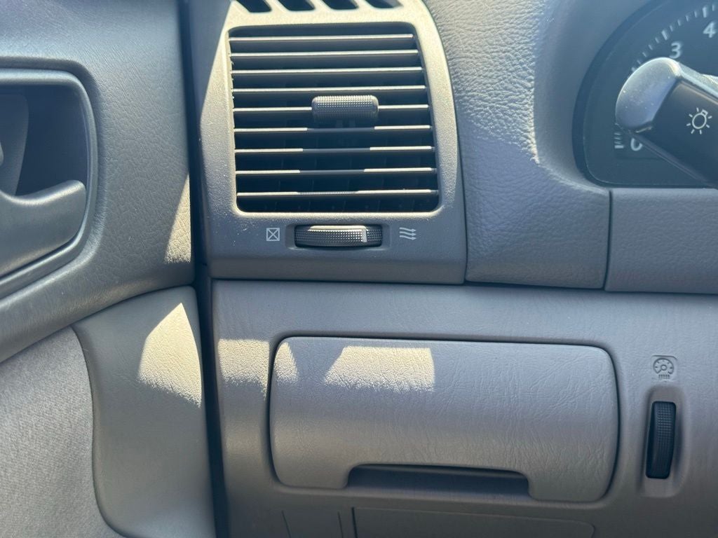2003 Toyota Camry LE