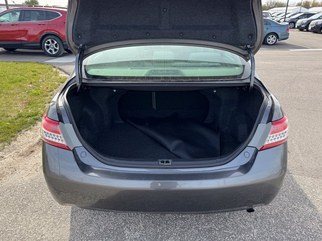 2010 Toyota Camry LE