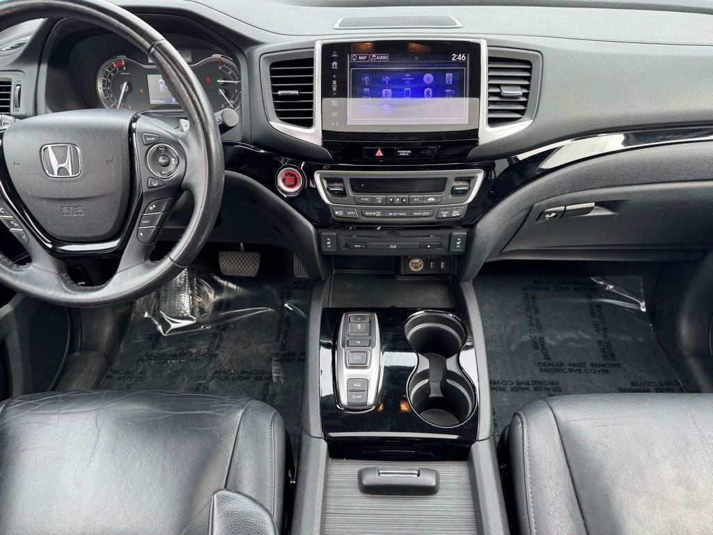 Used 2018 Honda Pilot Touring with VIN 5FNYF6H91JB029274 for sale in Rochester, Minnesota