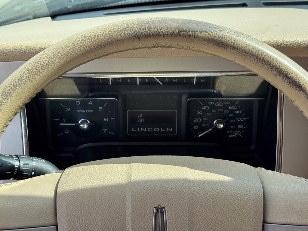 2010 Lincoln Navigator L Base