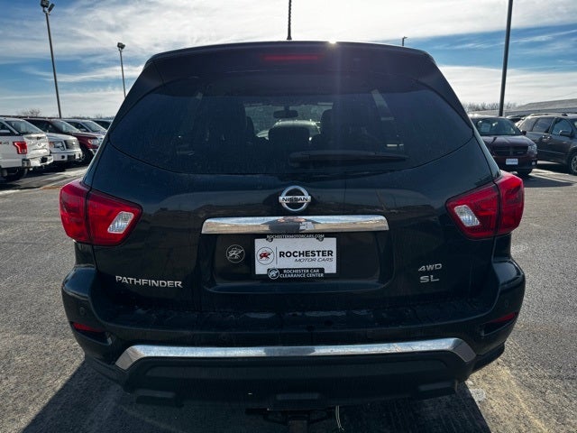 2018 Nissan Pathfinder SL