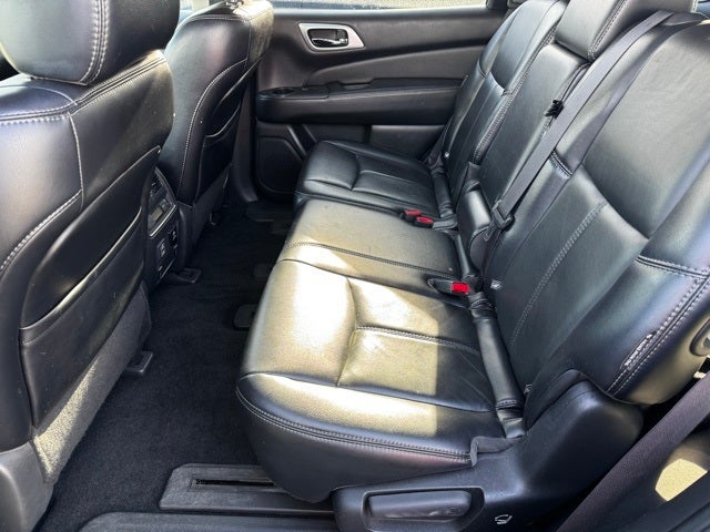 2018 Nissan Pathfinder SL