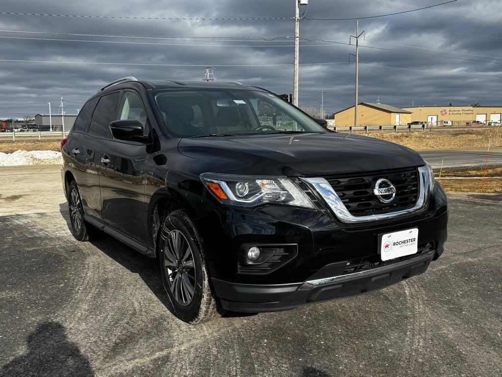 2018 Nissan Pathfinder SV