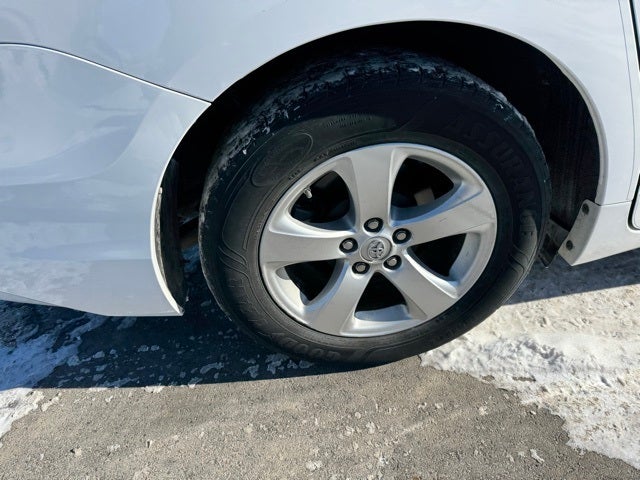 2013 Toyota Sienna LE 8 Passenger