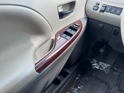 2014 Toyota Sienna XLE 8 Passenger
