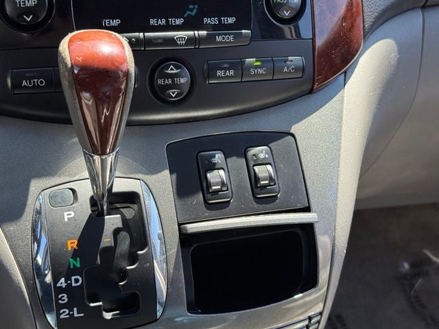 2005 Toyota Sienna XLE Limited