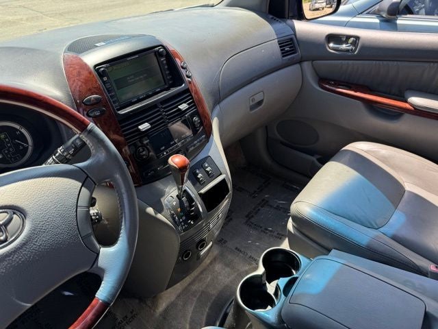 2005 Toyota Sienna XLE Limited