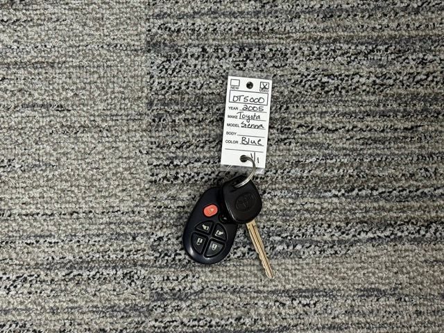 2005 Toyota Sienna XLE Limited