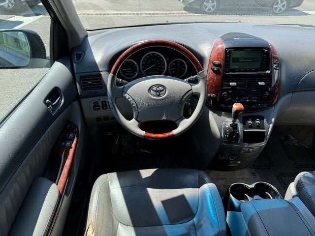 2005 Toyota Sienna XLE Limited