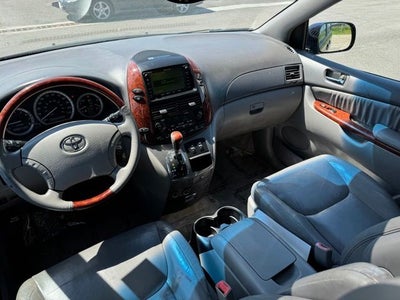2005 Toyota Sienna XLE Limited