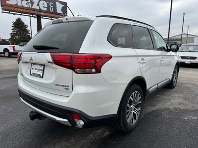2016 Mitsubishi Outlander ES