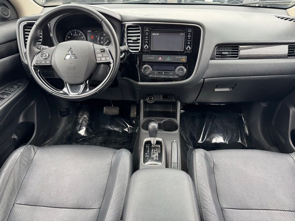 2016 Mitsubishi Outlander ES