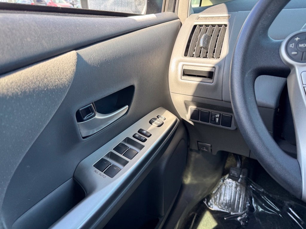 2014 Toyota Prius v Two