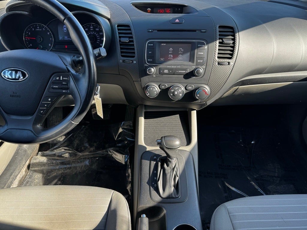 Used 2015 Kia Forte5 EX with VIN KNAFX5A85F5293555 for sale in Rochester, Minnesota