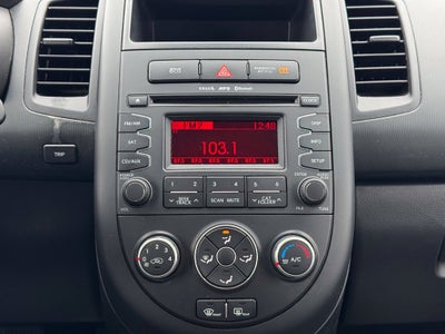 2013 Kia Soul Base