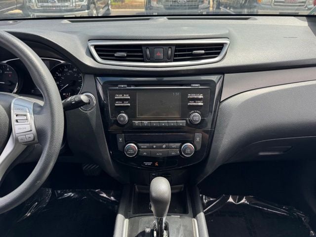 Used 2015 Nissan Rogue SV with VIN KNMAT2MV3FP550063 for sale in Rochester, Minnesota