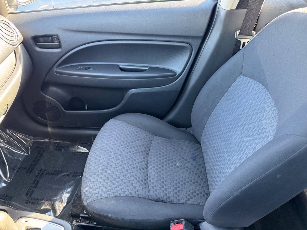 2017 Mitsubishi Mirage ES