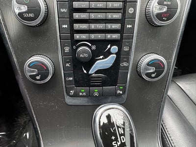 2016 Volvo XC60 T6 Drive-E