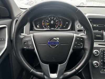 2016 Volvo XC60 T6 Drive-E